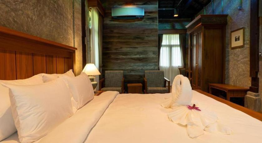 Ruean Racha Hotel Csiangmaj Kültér fotó