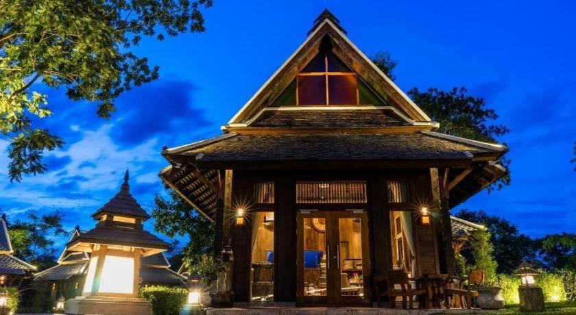 Ruean Racha Hotel Csiangmaj Kültér fotó