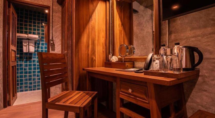 Ruean Racha Hotel Csiangmaj Kültér fotó