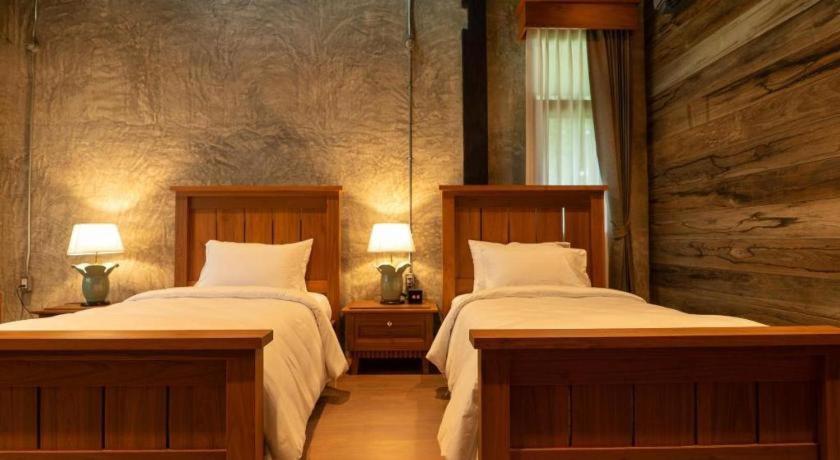 Ruean Racha Hotel Csiangmaj Kültér fotó