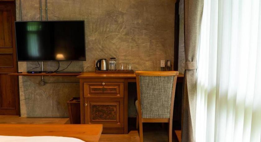 Ruean Racha Hotel Csiangmaj Kültér fotó