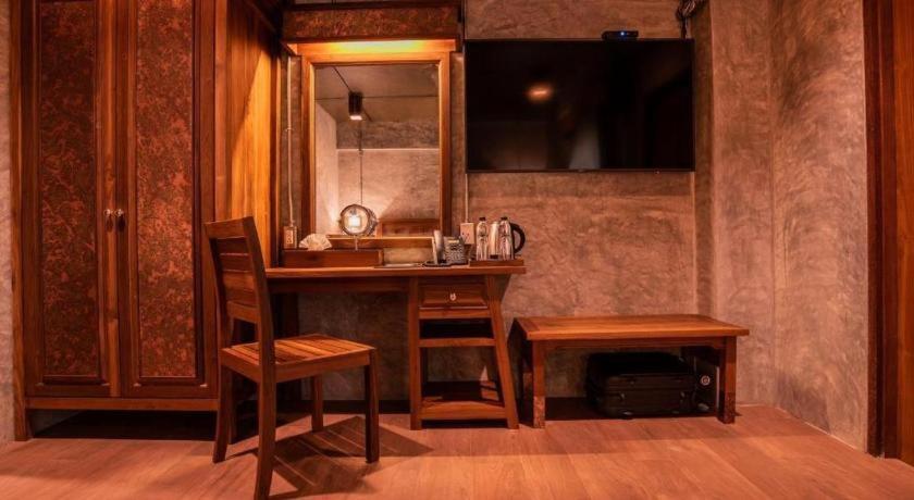 Ruean Racha Hotel Csiangmaj Kültér fotó